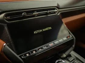 Aston Martin Vanquish | Minotaur Green | Bronze dreamlines thumbnail 71