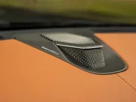 Aston Martin Vanquish | Minotaur Green | Bronze dreamlines thumbnail 77