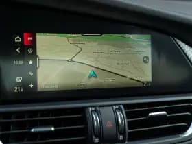 Alfa Romeo Romeo Giulia 2.9 V6 Quadrifoglio MY25 thumbnail 12