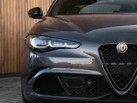 Alfa Romeo Romeo Giulia 2.9 V6 Quadrifoglio MY25 thumbnail 14