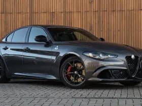 Alfa Romeo Romeo Giulia 2.9 V6 Quadrifoglio MY25 thumbnail 3