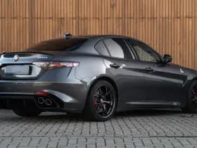 Alfa Romeo Romeo Giulia 2.9 V6 Quadrifoglio MY25 thumbnail 4