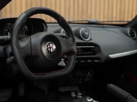 Alfa Romeo Romeo 4C 1750TBI thumbnail 5