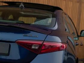 Alfa Romeo Romeo Giulia 2.0T B-Tech thumbnail 19