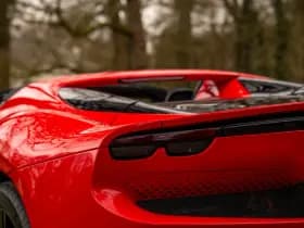 Ferrari 296 GTS 3.0 V6 thumbnail 32