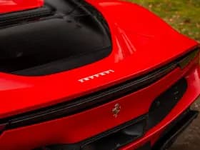 Ferrari 296 GTS 3.0 V6 thumbnail 36