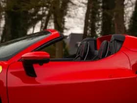 Ferrari 296 GTS 3.0 V6 thumbnail 38