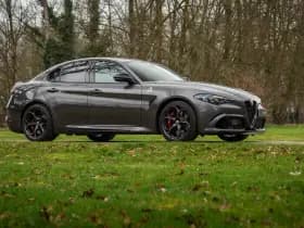 Alfa Romeo Romeo Giulia 2.9 V6 Quadrifoglio MY25 thumbnail 3