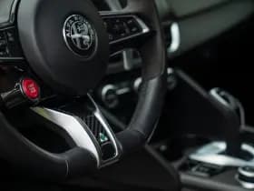 Alfa Romeo Romeo Giulia 2.9 V6 Quadrifoglio MY25 thumbnail 35