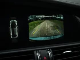 Alfa Romeo Romeo Giulia 2.9 V6 Quadrifoglio MY25 thumbnail 37