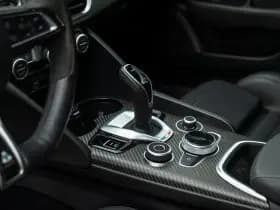 Alfa Romeo Romeo Giulia 2.9 V6 Quadrifoglio MY25 thumbnail 40