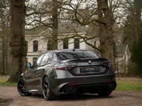 Alfa Romeo Romeo Giulia 2.9 V6 Quadrifoglio MY25 thumbnail 6