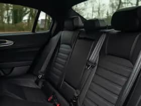 Alfa Romeo Romeo Giulia 2.9 V6 Quadrifoglio MY25 thumbnail 9