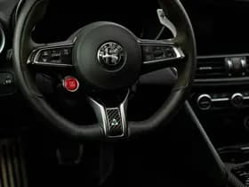 Alfa Romeo Romeo Giulia 2.9 V6 Quadrifoglio MY25 thumbnail 34