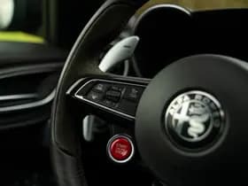 Alfa Romeo Romeo Giulia 2.9 V6 Quadrifoglio MY25 thumbnail 35