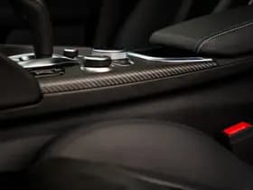 Alfa Romeo Romeo Giulia 2.9 V6 Quadrifoglio MY25 thumbnail 37