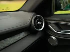 Alfa Romeo Romeo Giulia 2.9 V6 Quadrifoglio MY25 thumbnail 44