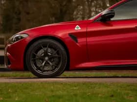 Alfa Romeo Romeo Giulia 2.9 V6 Quadrifoglio MY26 thumbnail 14