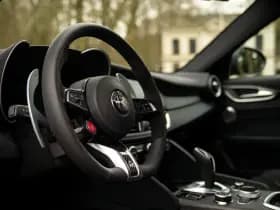 Alfa Romeo Romeo Giulia 2.9 V6 Quadrifoglio MY26 thumbnail 7