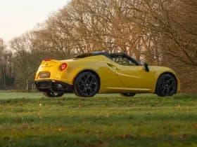 Alfa Romeo Romeo 4C Spider 1750TBI TCT thumbnail 4