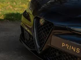 Alfa Romeo Romeo Giulia 2.9 V6 Quadrifoglio thumbnail 26