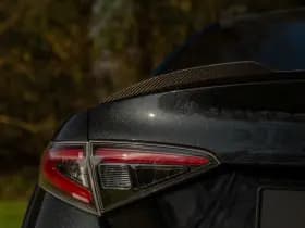 Alfa Romeo Romeo Giulia 2.9 V6 Quadrifoglio thumbnail 32