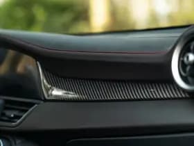 Alfa Romeo Romeo Giulia 2.9 V6 Quadrifoglio thumbnail 45