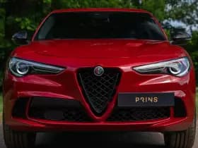 Alfa Romeo Romeo Stelvio 2.9 V6 AWD Quadrifoglio thumbnail 2