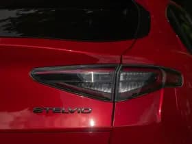 Alfa Romeo Romeo Stelvio 2.9 V6 AWD Quadrifoglio thumbnail 26