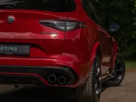 Alfa Romeo Romeo Stelvio 2.9 V6 AWD Quadrifoglio thumbnail 27