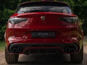 Alfa Romeo Romeo Stelvio 2.9 V6 AWD Quadrifoglio thumbnail 5