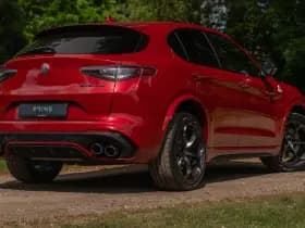 Alfa Romeo Romeo Stelvio 2.9 V6 AWD Quadrifoglio thumbnail 6