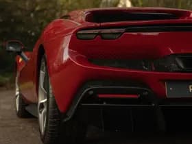 Ferrari 296 GTB 3.0 V6 | Rosso Mugello thumbnail 61