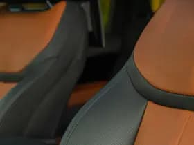 Land Rover Range Rover 3.0 D350 Autobiography MHEV | British Racing Green thumbnail 36