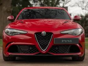 Alfa Romeo Romeo Giulia 2.9 V6 Quadrifoglio thumbnail 2