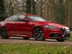 Alfa Romeo Romeo Giulia 2.9 V6 Quadrifoglio thumbnail 16