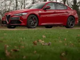 Alfa Romeo Romeo Giulia 2.9 V6 Quadrifoglio thumbnail 20