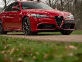 Alfa Romeo Romeo Giulia 2.9 V6 Quadrifoglio thumbnail 21