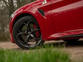 Alfa Romeo Romeo Giulia 2.9 V6 Quadrifoglio thumbnail 23