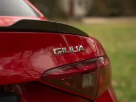 Alfa Romeo Romeo Giulia 2.9 V6 Quadrifoglio thumbnail 28