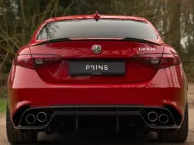 Alfa Romeo Romeo Giulia 2.9 V6 Quadrifoglio thumbnail 5