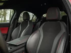 Alfa Romeo Romeo Giulia 2.9 V6 Quadrifoglio thumbnail 8