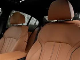 BMW 5-serie 530i xDrive High Executive | M Sport thumbnail 8