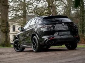 Alfa Romeo Romeo Stelvio 2.9 V6 AWD Quadrifoglio thumbnail 28