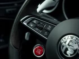 Alfa Romeo Romeo Stelvio 2.9 V6 AWD Quadrifoglio thumbnail 32