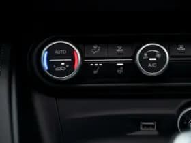 Alfa Romeo Romeo Stelvio 2.9 V6 AWD Quadrifoglio thumbnail 56