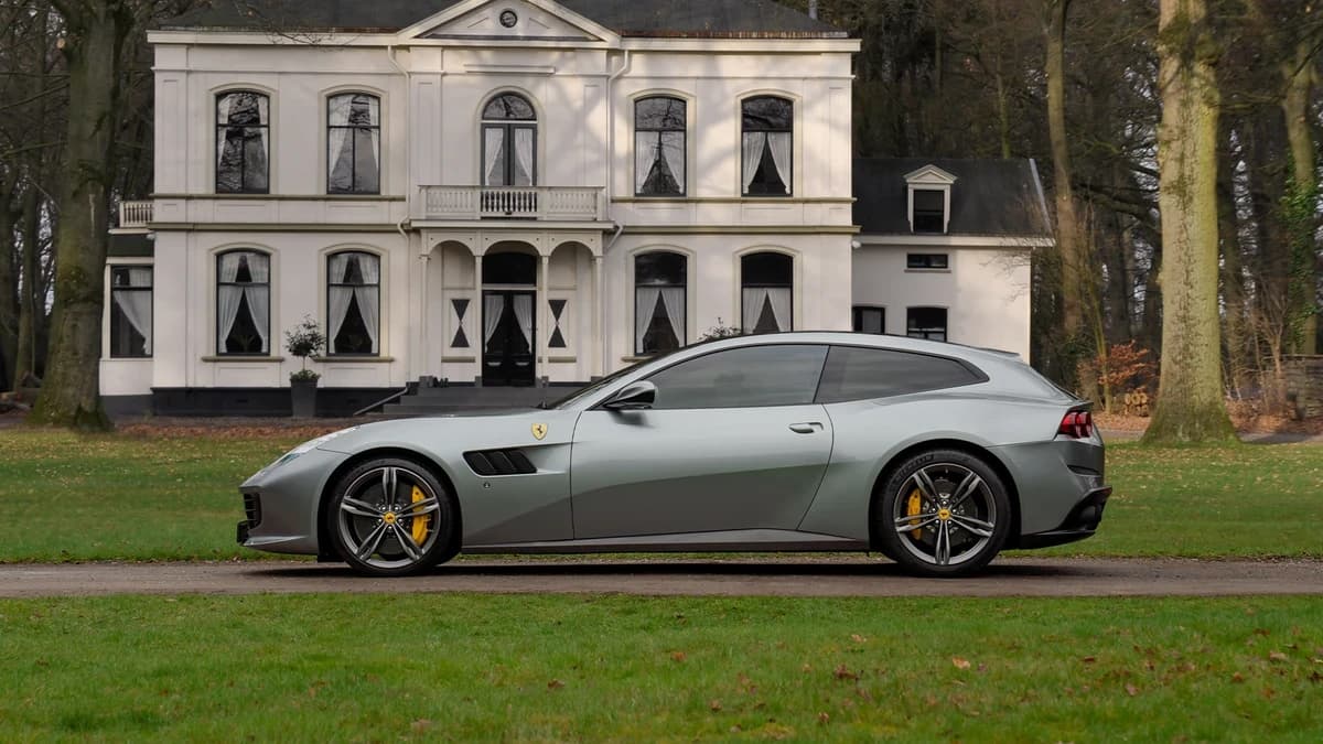 Ferrari GTC4Lusso T 3.9 V8 — foto 1