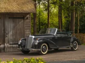 Mercedes-Benz 220 Cabriolet A 220 Cabriolet A W187 | Curved windshield thumbnail 16