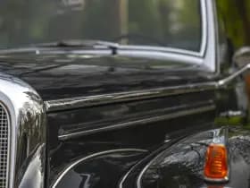 Mercedes-Benz 220 Cabriolet A 220 Cabriolet A W187 | Curved windshield thumbnail 26