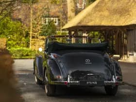 Mercedes-Benz 220 Cabriolet A 220 Cabriolet A W187 | Curved windshield thumbnail 31